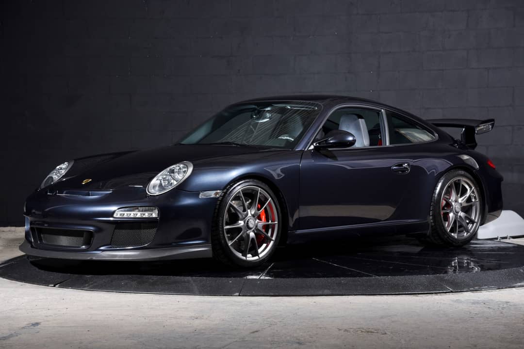 2010 Porsche 911 GT3 — photo 2