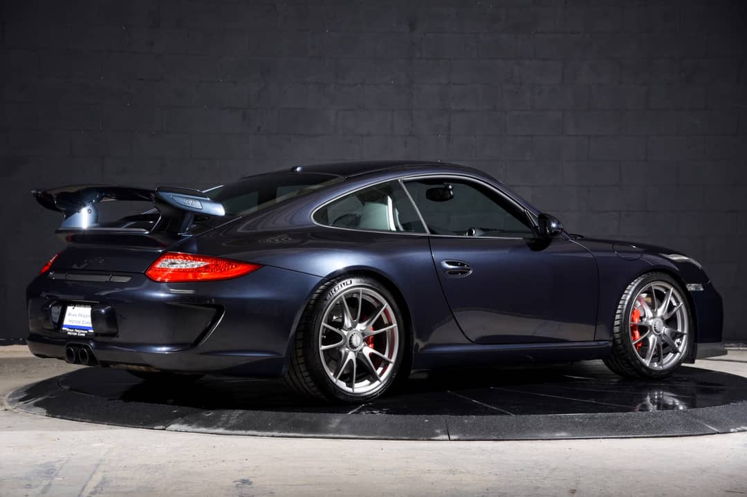 2010 Porsche 911 GT3 — photo 3
