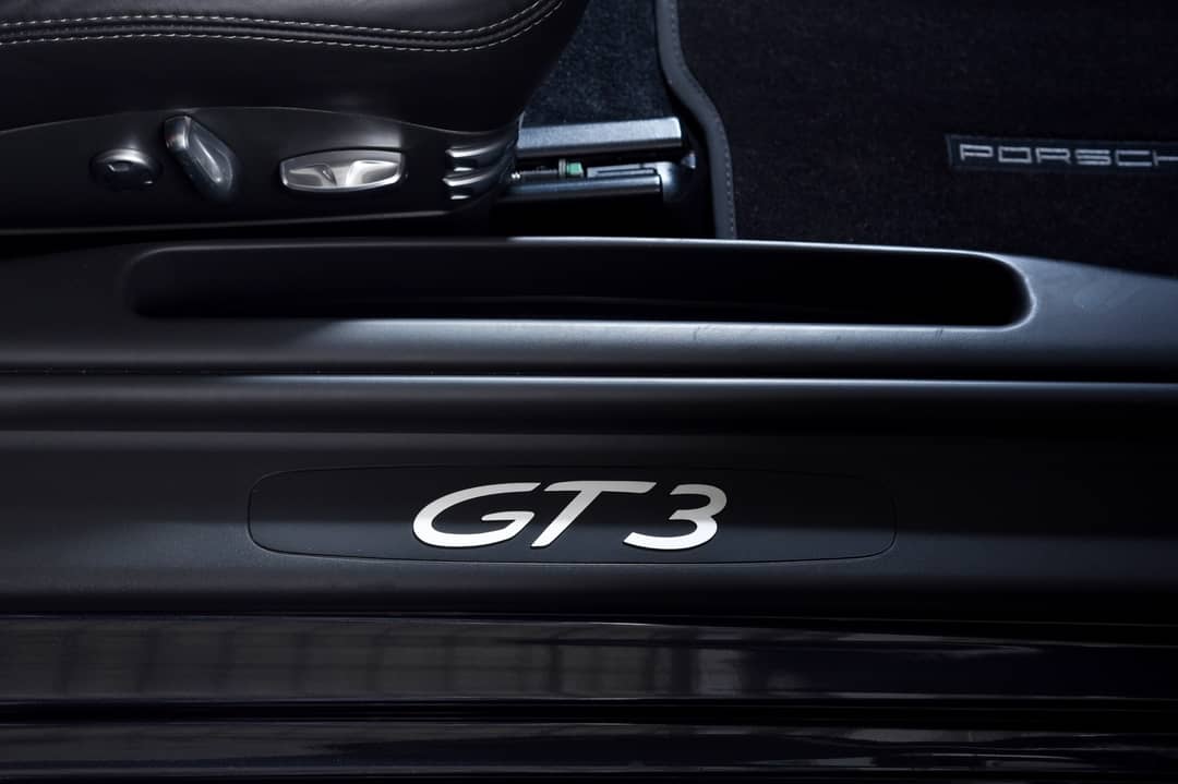 2010 Porsche 911 GT3 — photo 28