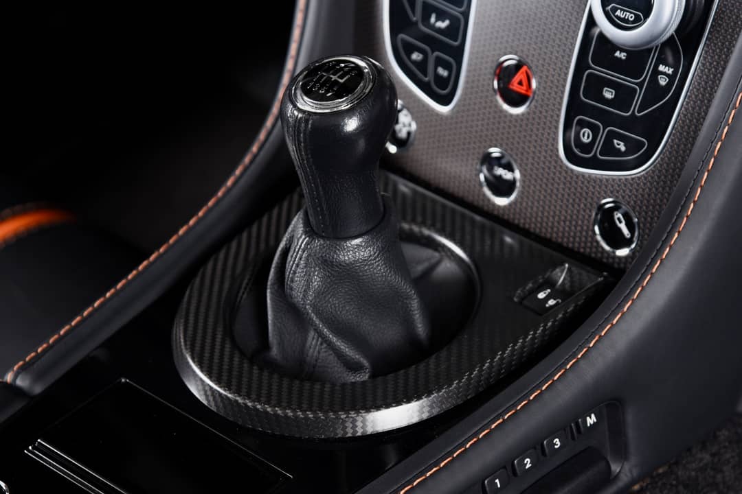 2017 Aston Martin V12 Vantage S Roadster — photo 17