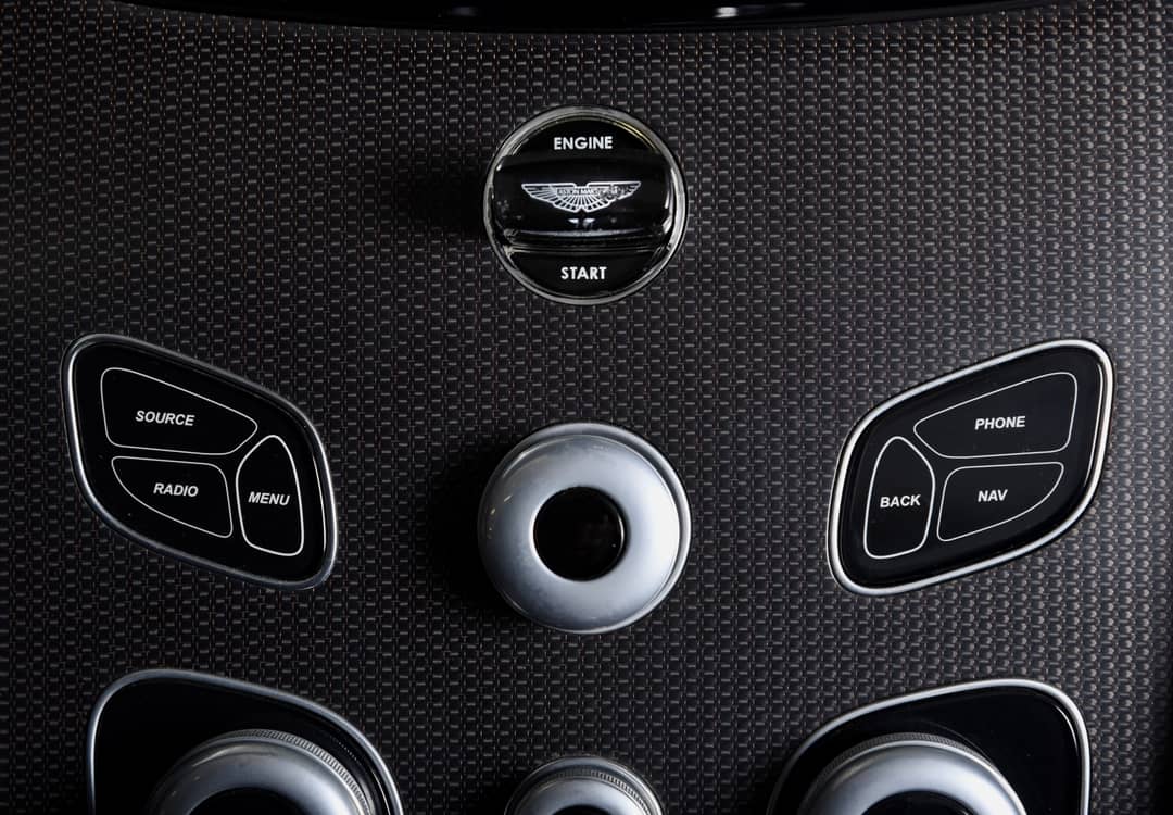 2017 Aston Martin V12 Vantage S Roadster — photo 21