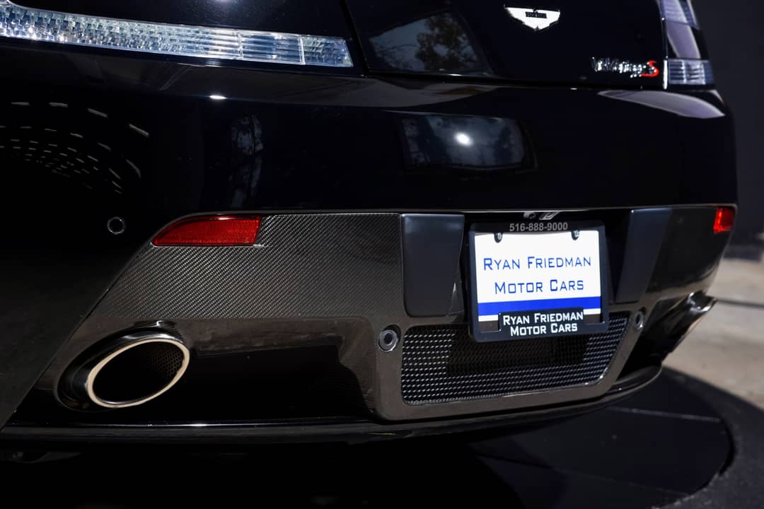 2017 Aston Martin V12 Vantage S Roadster — photo 33