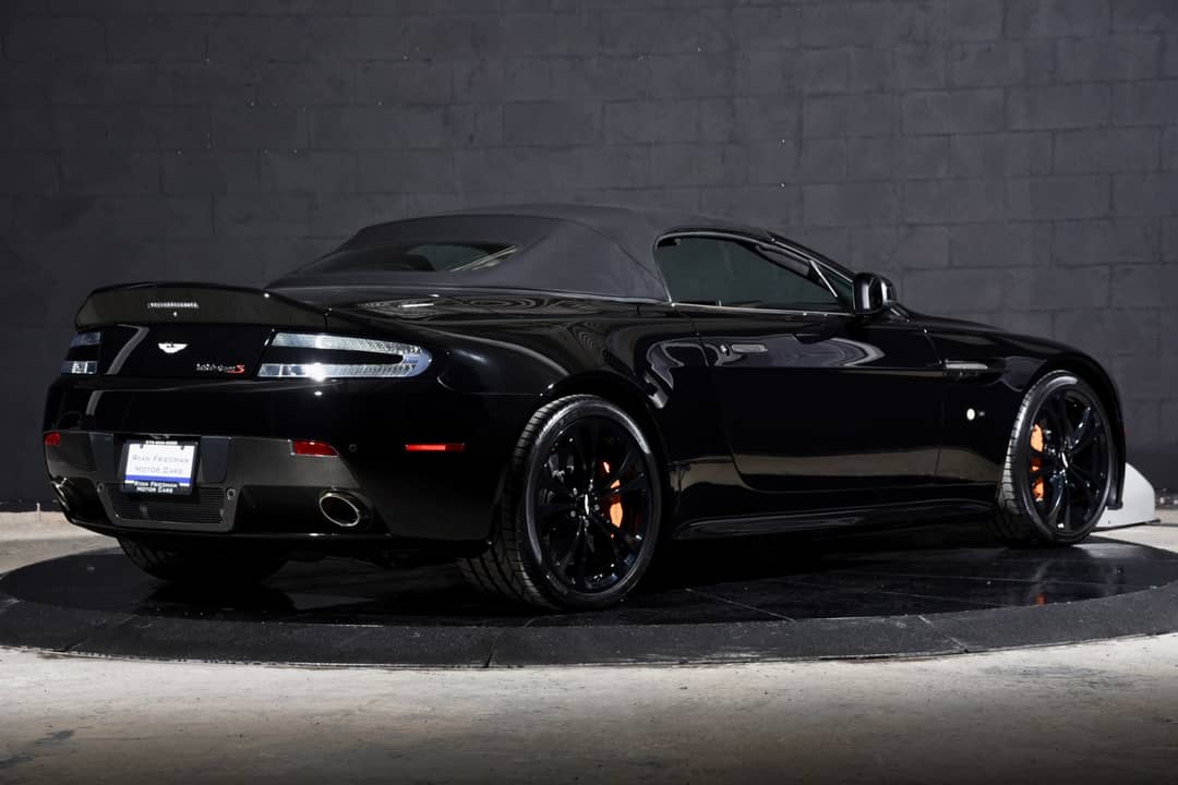 2017 Aston Martin V12 Vantage S Roadster — photo 34