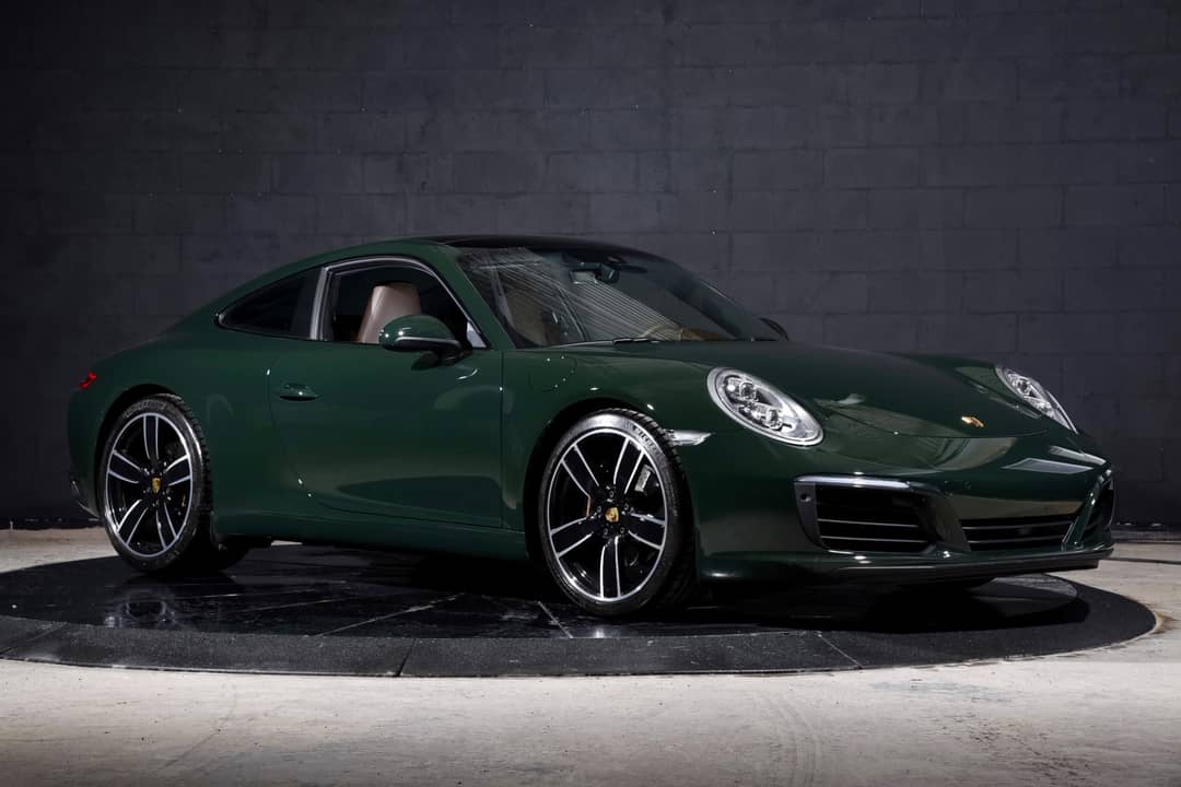 2018 Porsche 911 Carrera — photo 2