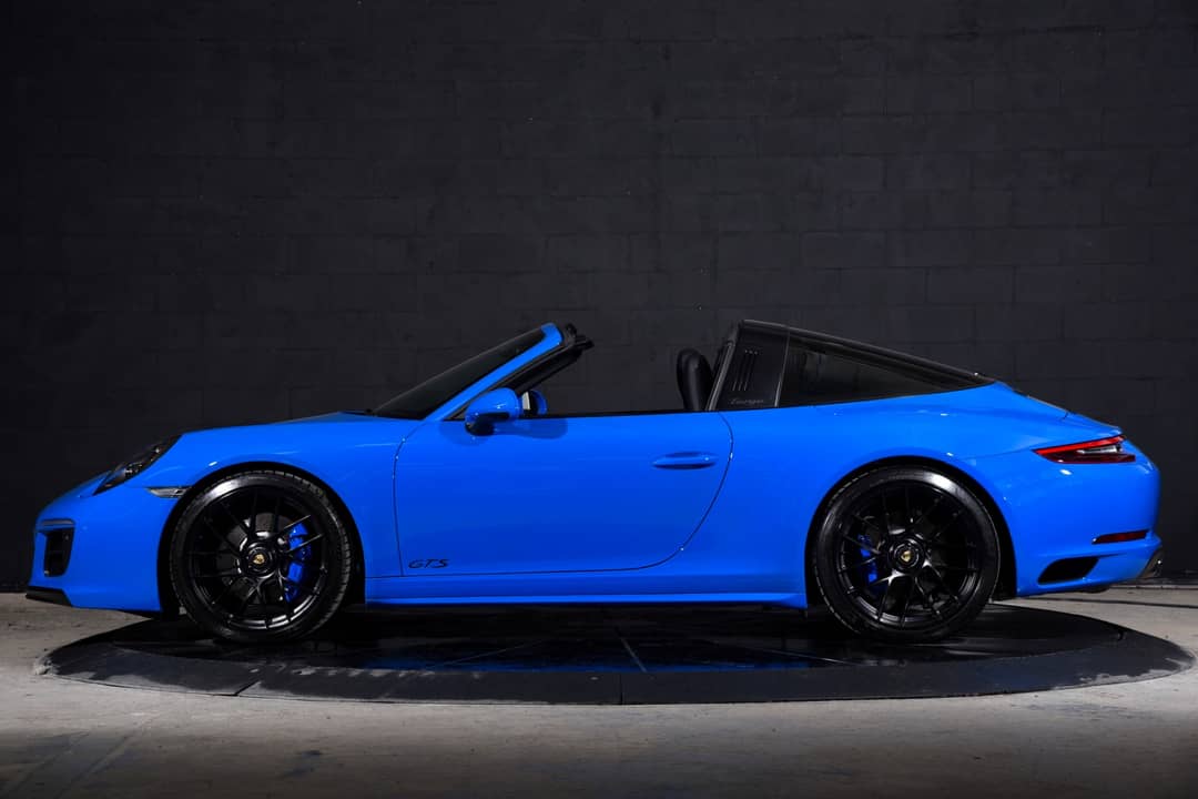 2017 Porsche 911 Targa 4 GTS — photo 12