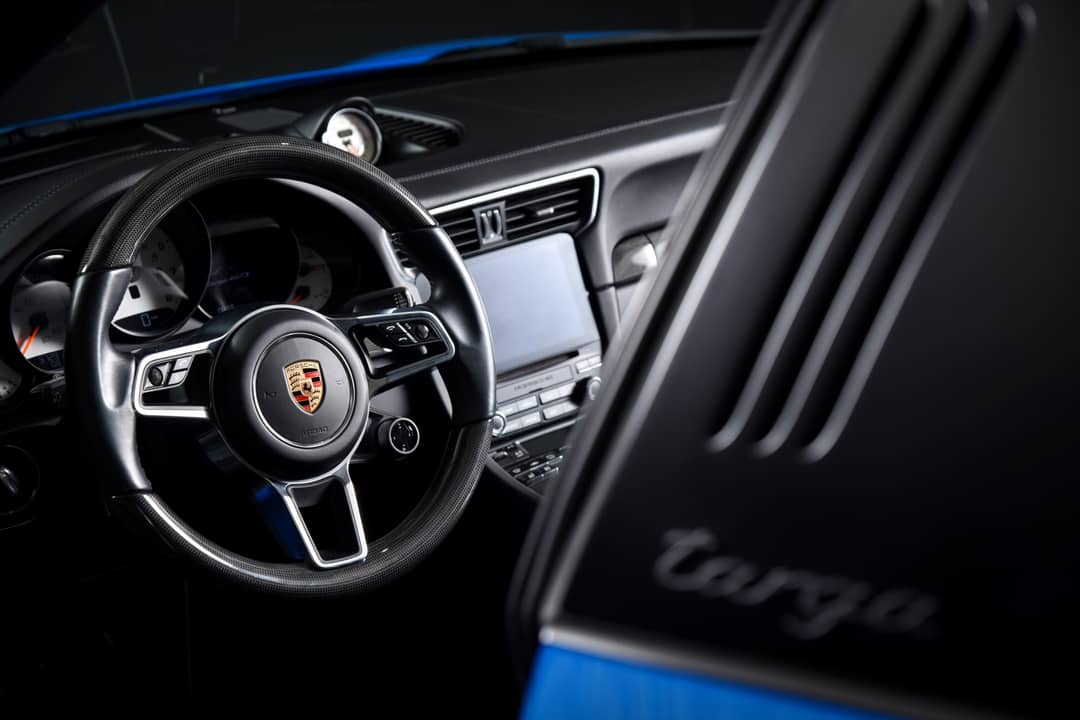 2017 Porsche 911 Targa 4 GTS — photo 16