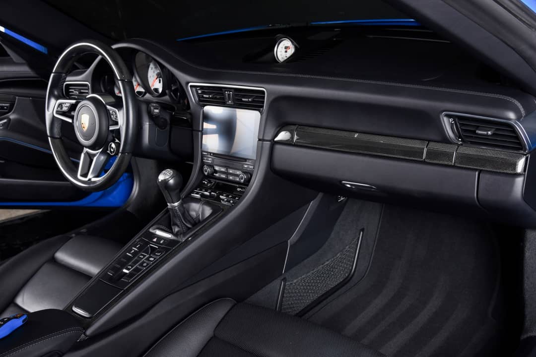2017 Porsche 911 Targa 4 GTS — photo 19