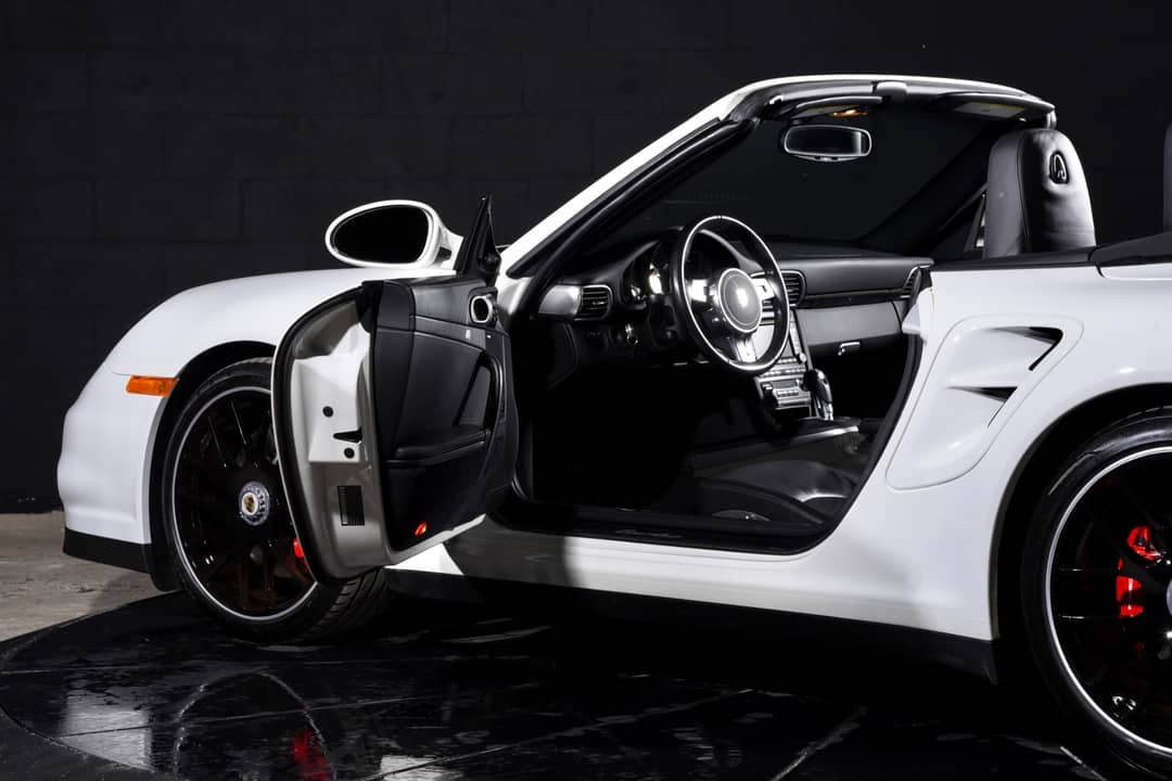 2011 Porsche 911 Turbo — photo 16