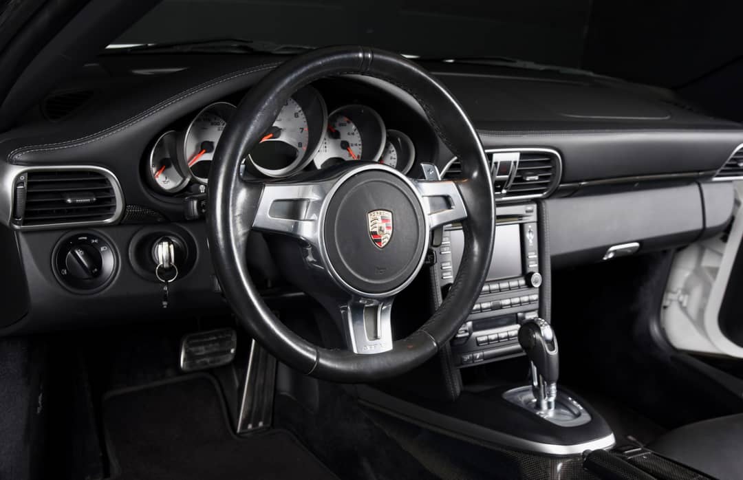 2011 Porsche 911 Turbo — photo 4