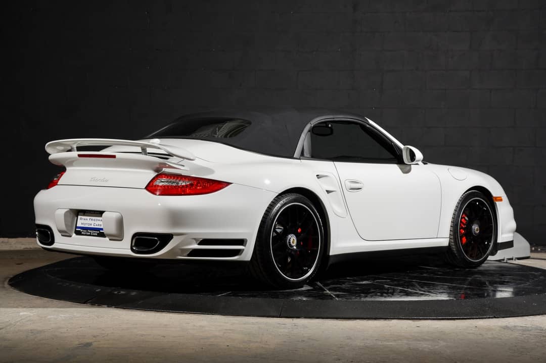 2011 Porsche 911 Turbo — photo 30