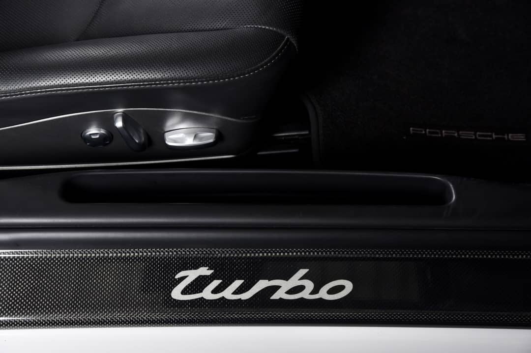 2011 Porsche 911 Turbo — photo 7