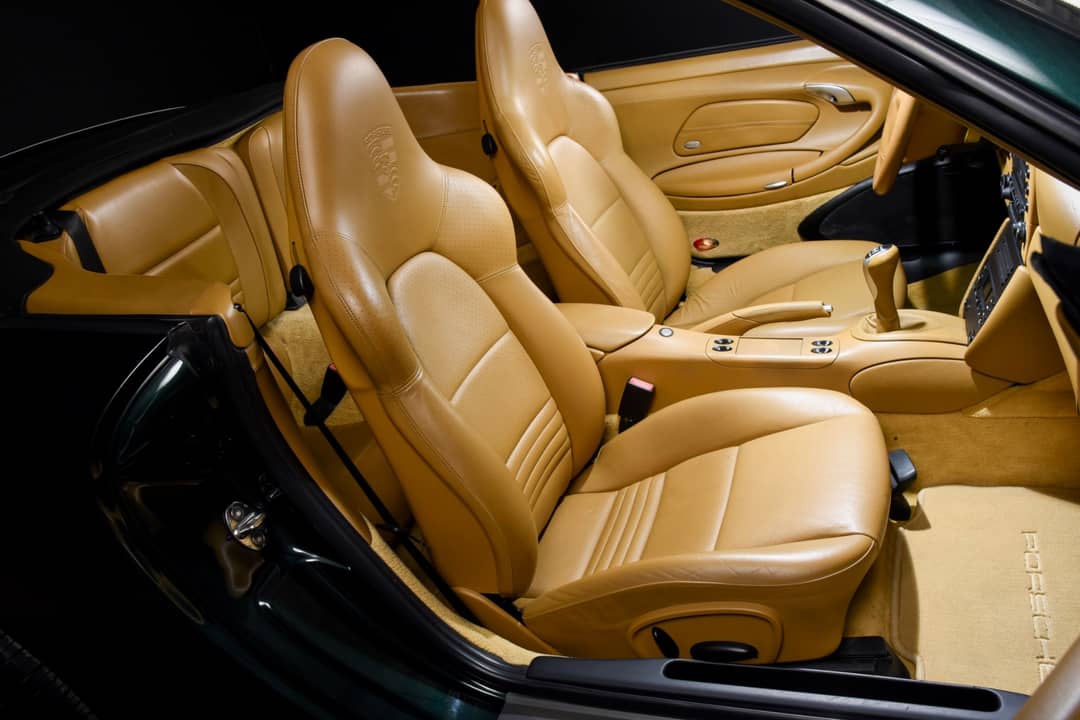 2001 Porsche 911 Carrera 4 — photo 12