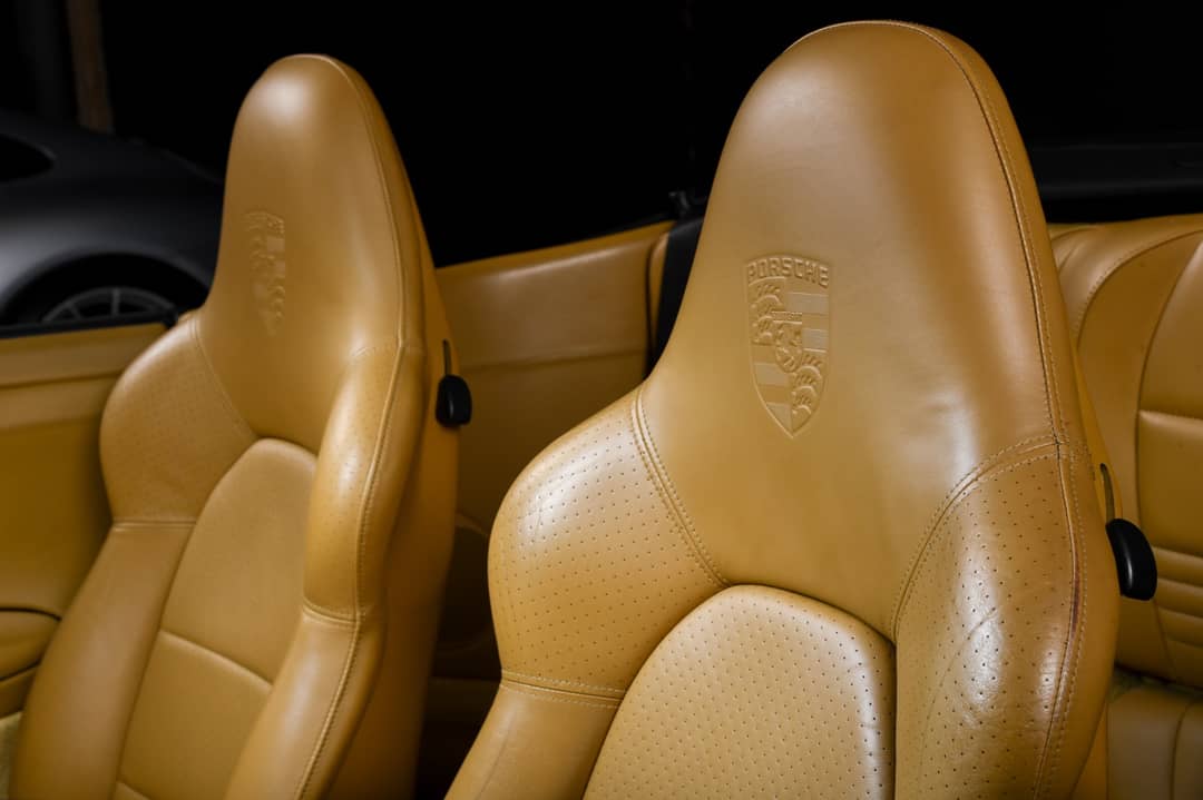 2001 Porsche 911 Carrera 4 — photo 14