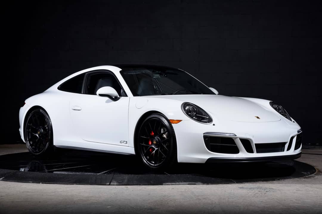2018 Porsche 911 Carrera GTS — photo 2
