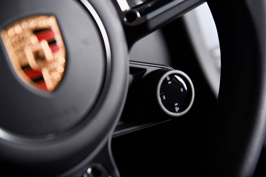 2018 Porsche 911 Carrera GTS — photo 23
