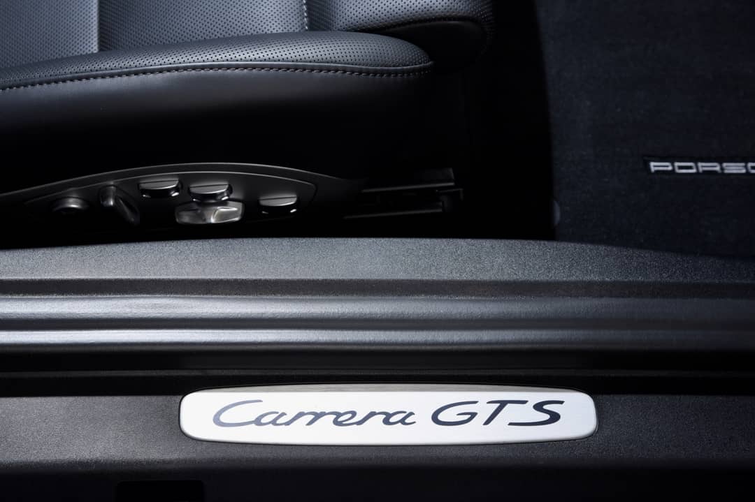 2018 Porsche 911 Carrera GTS — photo 28