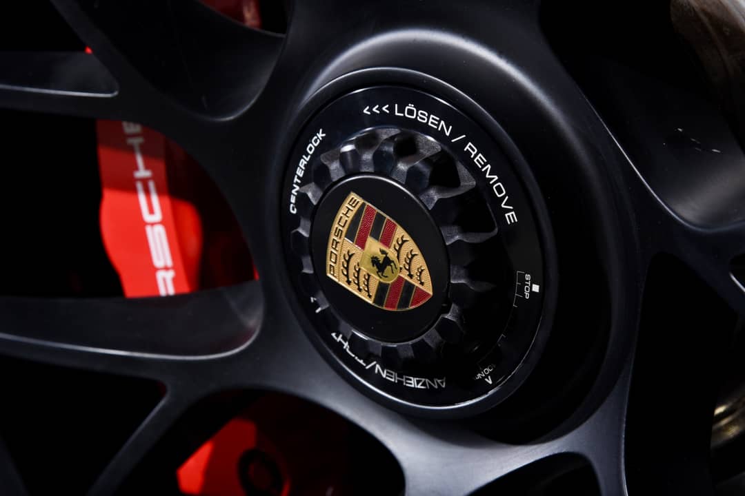 2018 Porsche 911 Carrera GTS — photo 10