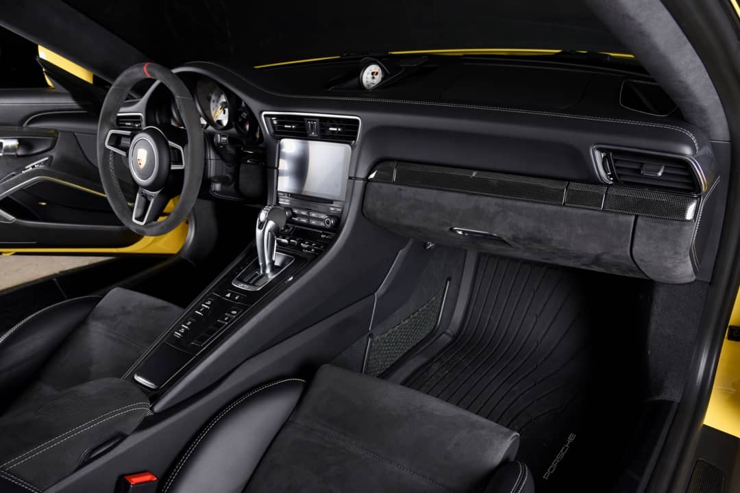 2018 Porsche 911 GT3 — photo 24