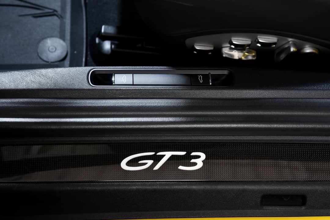2018 Porsche 911 GT3 — photo 37