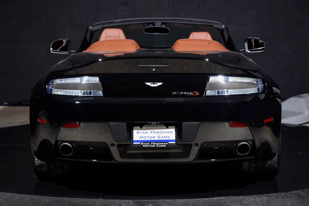 2017 Aston Martin V12 Vantage S Roadster — photo 14