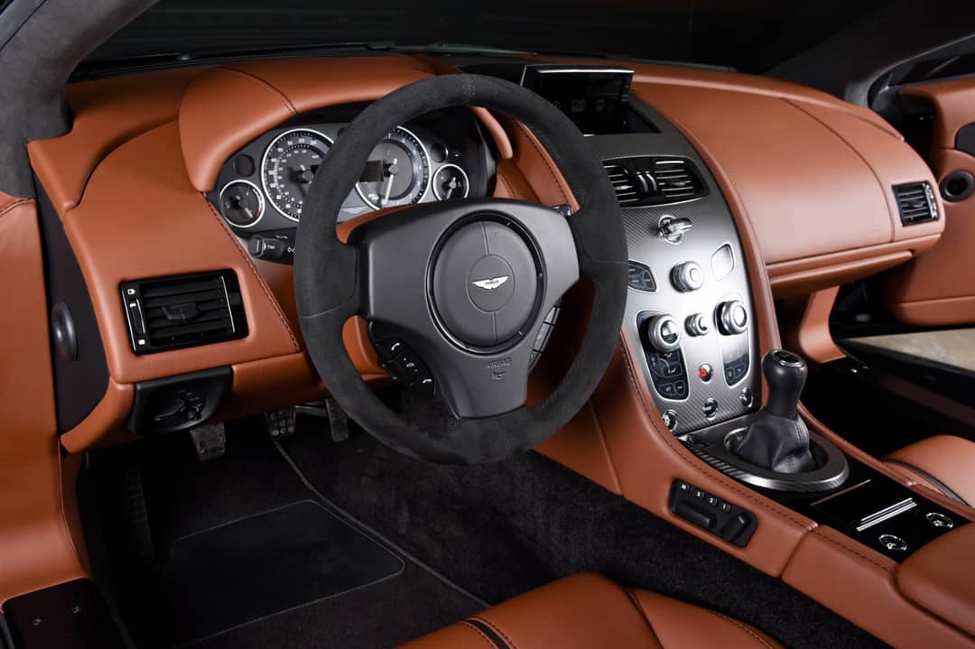 2017 Aston Martin V12 Vantage S Roadster — photo 4