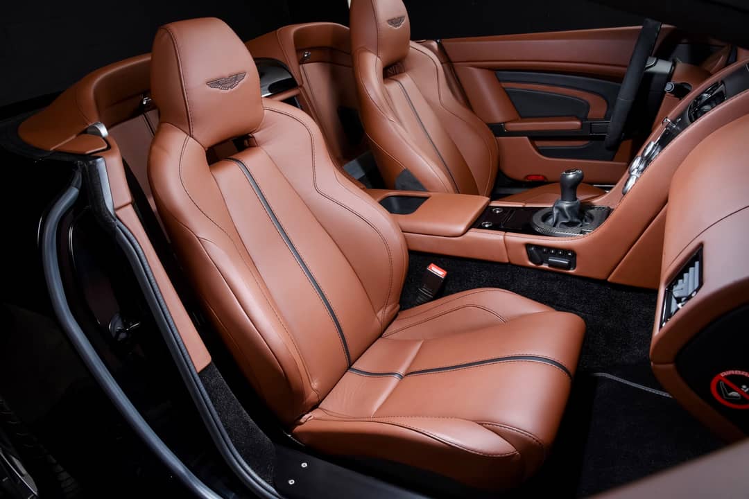 2017 Aston Martin V12 Vantage S Roadster — photo 5