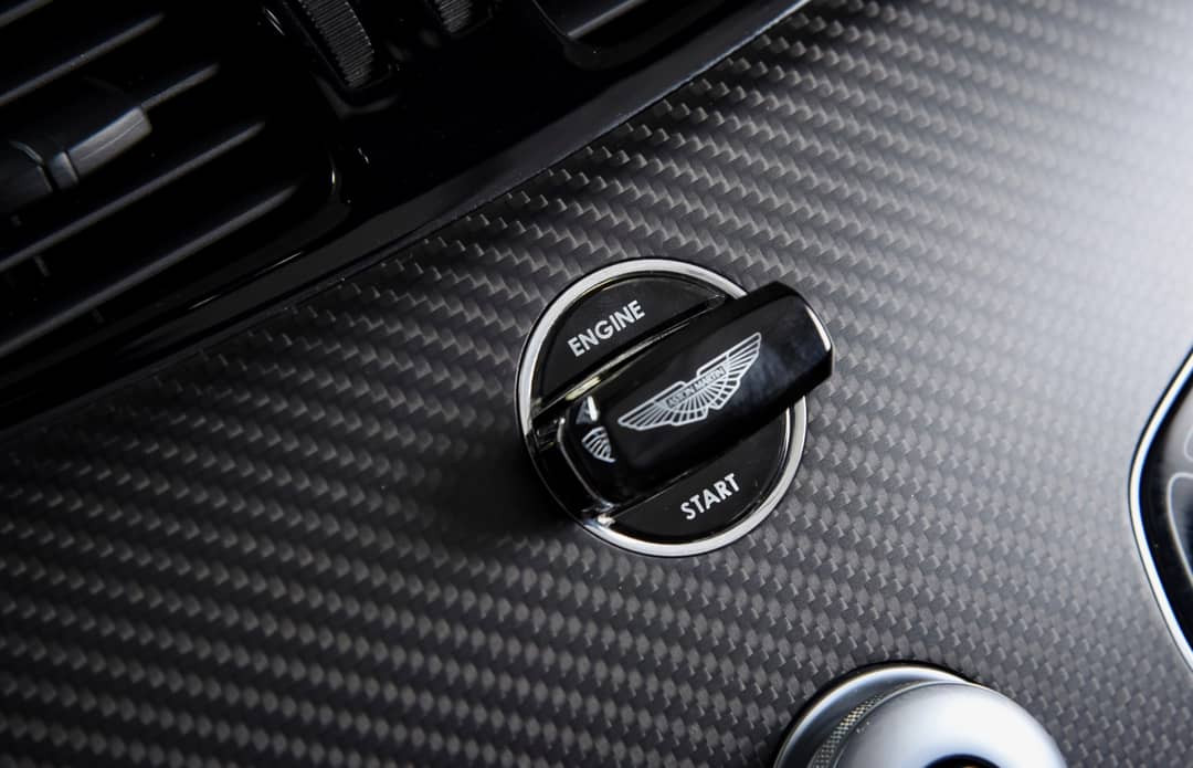 2017 Aston Martin V12 Vantage S Roadster — photo 8