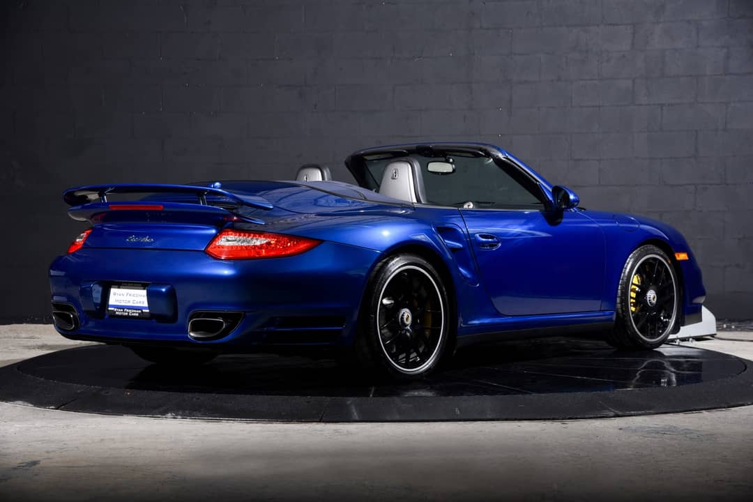 2010 Porsche 911 Turbo — photo 12