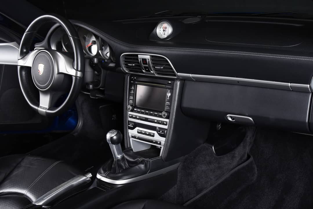 2010 Porsche 911 Turbo — photo 16