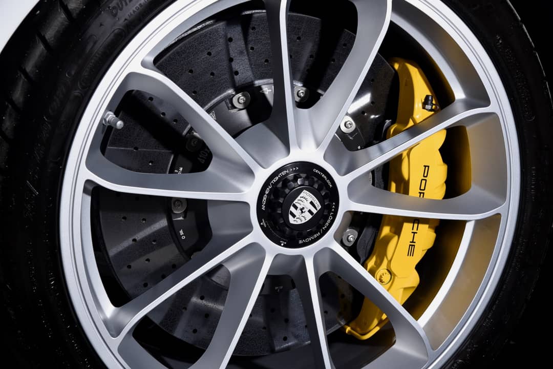 2016 Porsche 911 R — photo 11