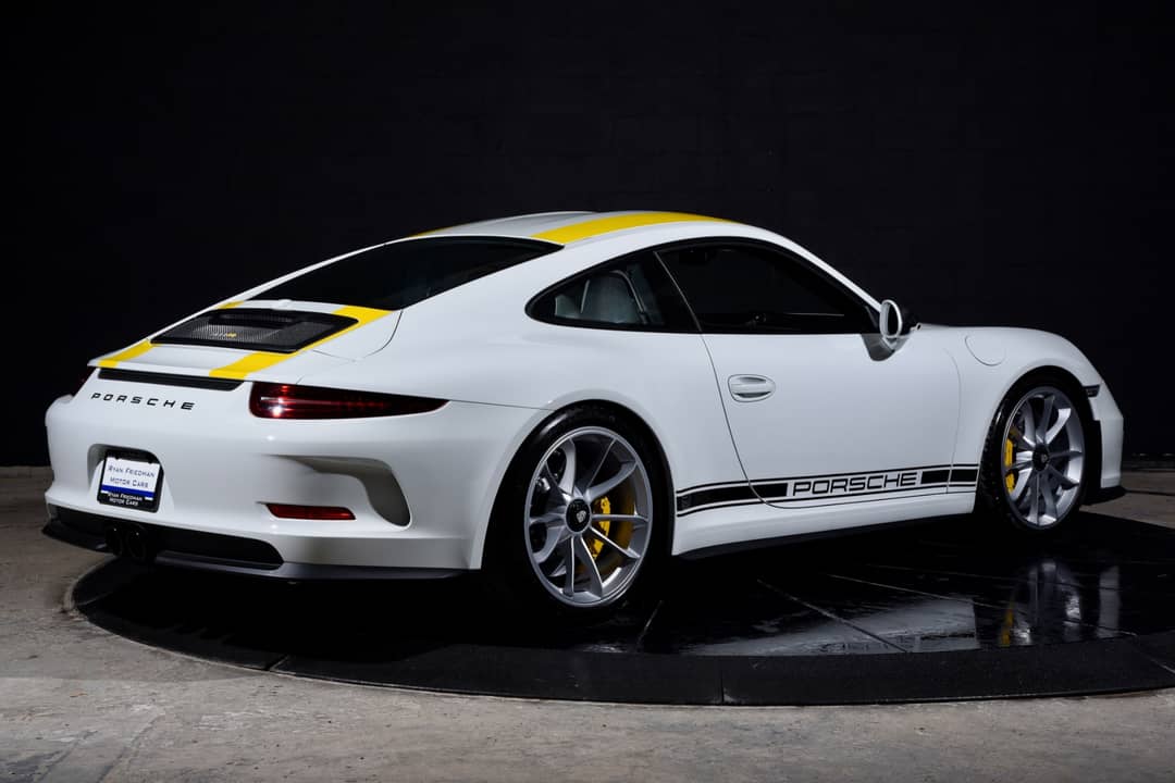 2016 Porsche 911 R — photo 14