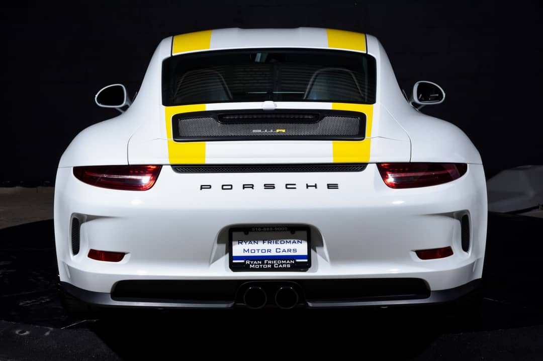 2016 Porsche 911 R — photo 15