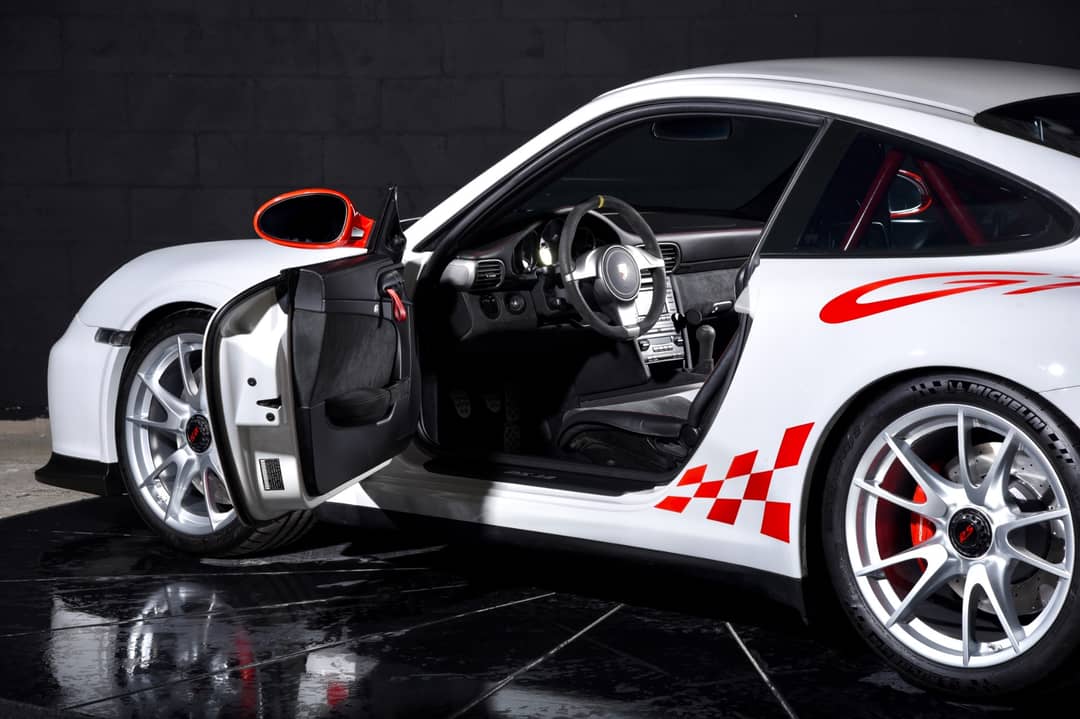 2010 Porsche 911 GT3 RS — photo 18