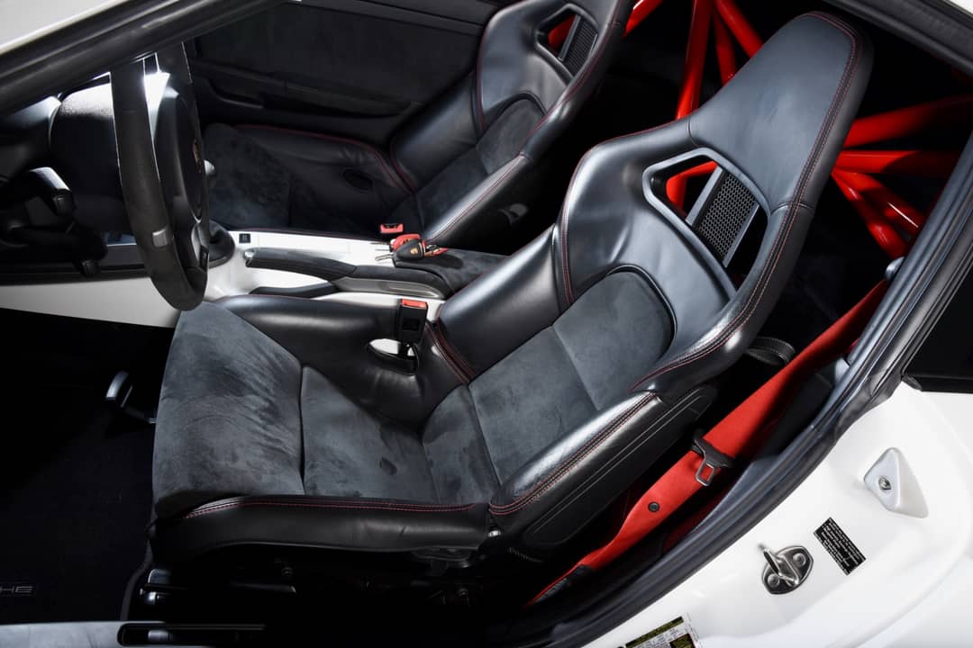2010 Porsche 911 GT3 RS — photo 20