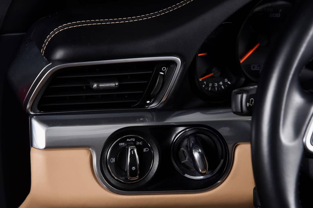 2017 Porsche 911 Carrera S — photo 19