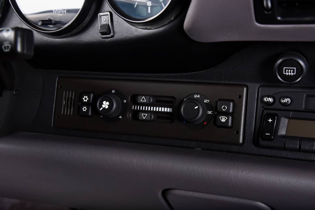 1996 Porsche 911 Carrera — photo 25