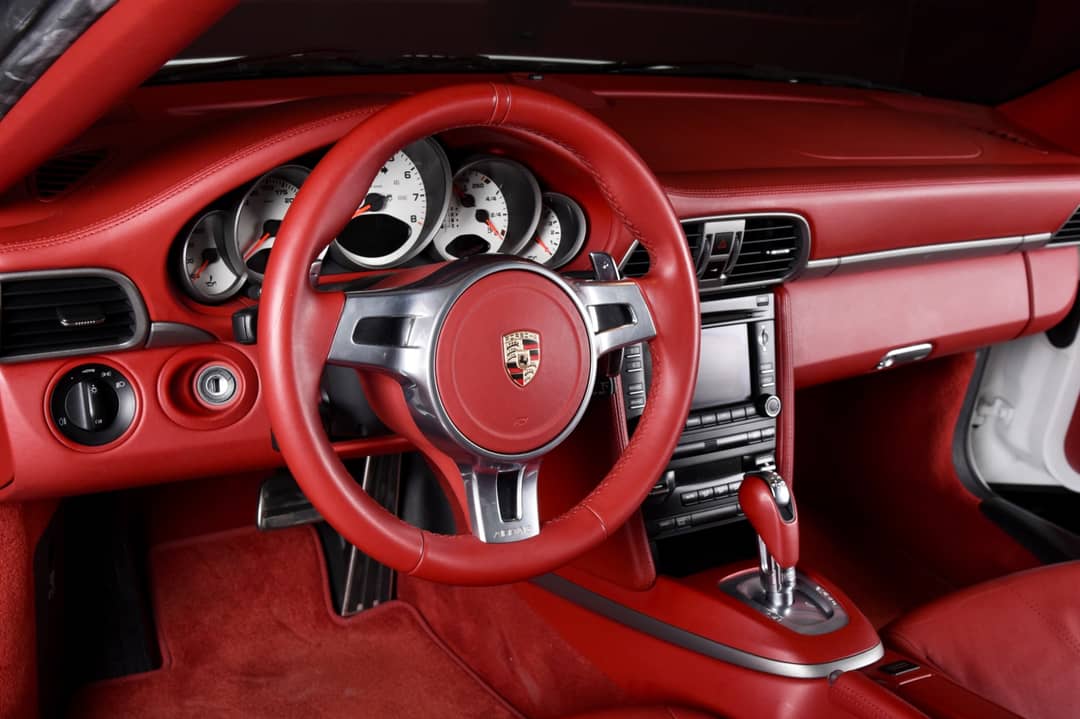 2012 Porsche 911 Carrera — photo 4