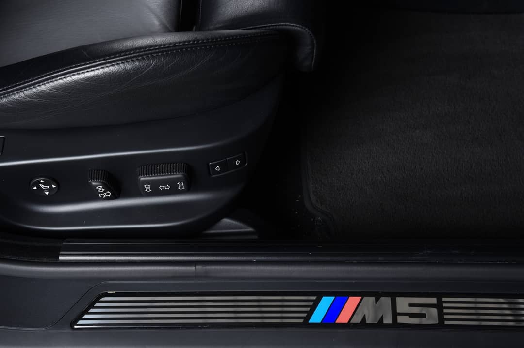 2000 BMW M5 — photo 27