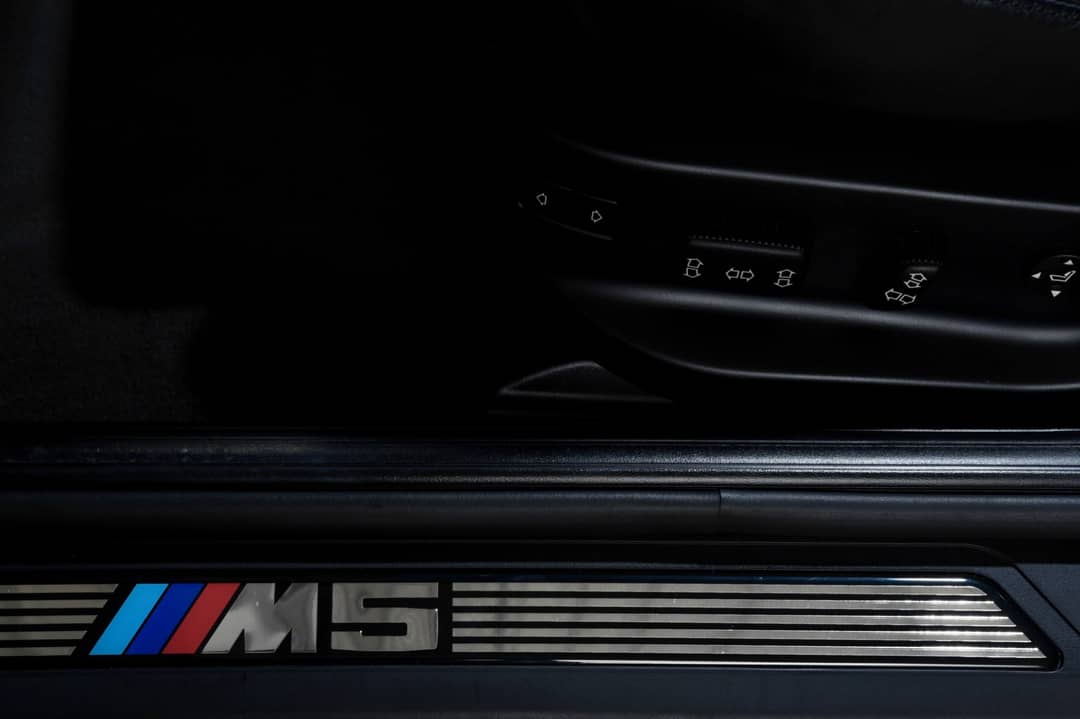 2000 BMW M5 — photo 28