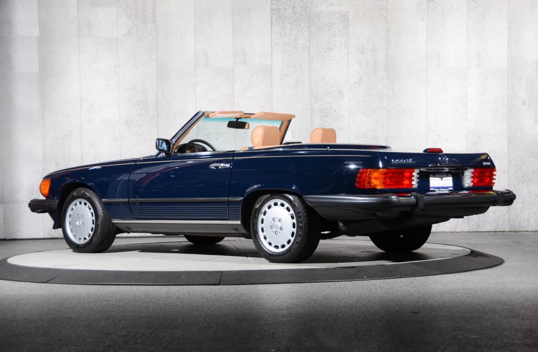 1988 Mercedes-Benz 560-Class 560 SL — photo 3