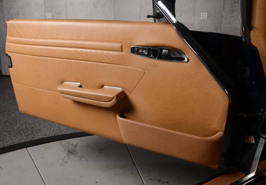 1988 Mercedes-Benz 560-Class 560 SL — photo 22