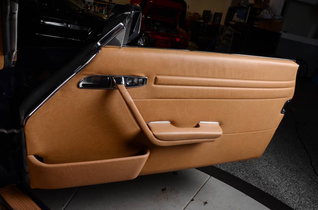 1988 Mercedes-Benz 560-Class 560 SL — photo 23