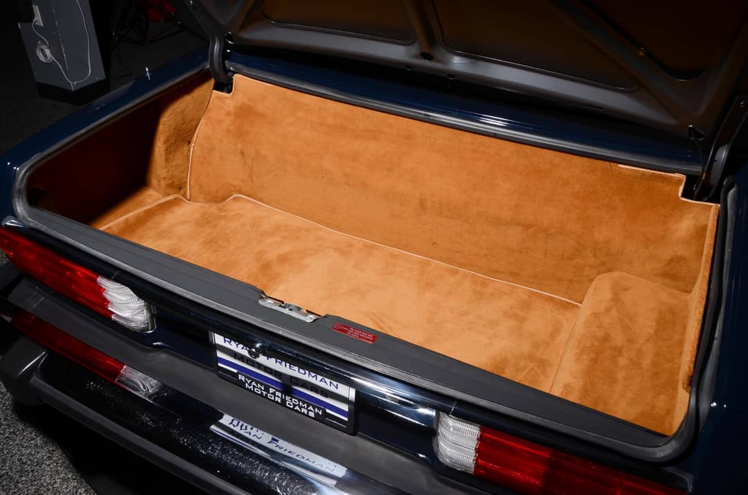 1988 Mercedes-Benz 560-Class 560 SL — photo 25