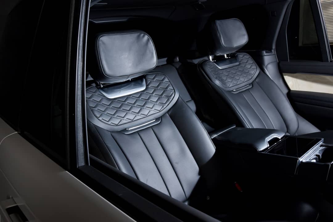 2023 Land Rover Range Rover P530 SV LWB — photo 28