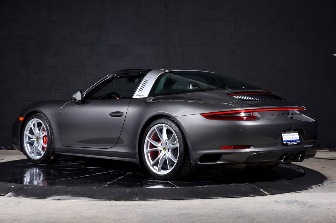 2017 Porsche 911 Targa 4S — photo 3