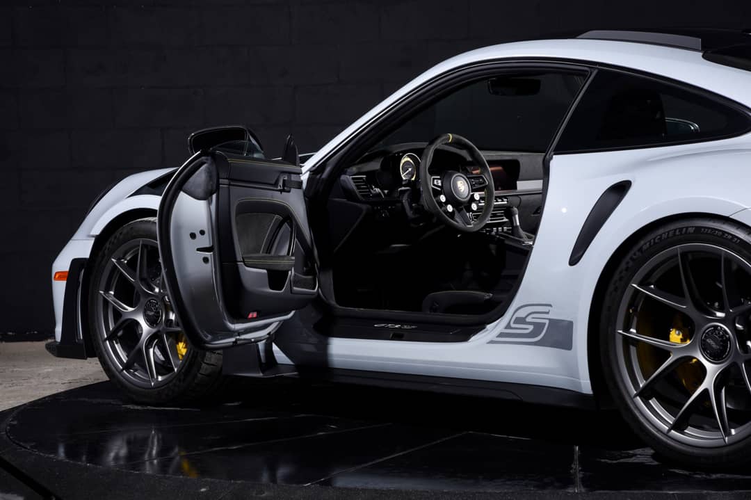 2025 Porsche 911 GT3 RS — photo 25