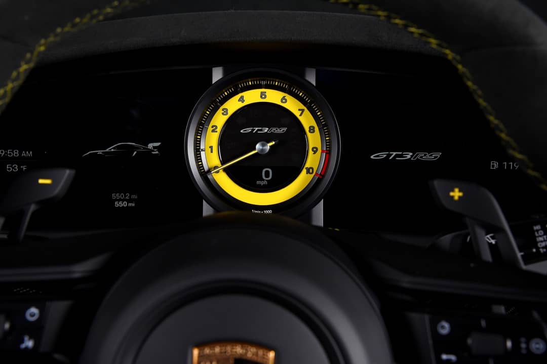 2025 Porsche 911 GT3 RS — photo 32