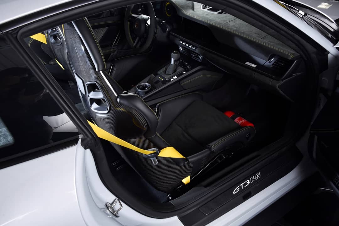 2025 Porsche 911 GT3 RS — photo 33
