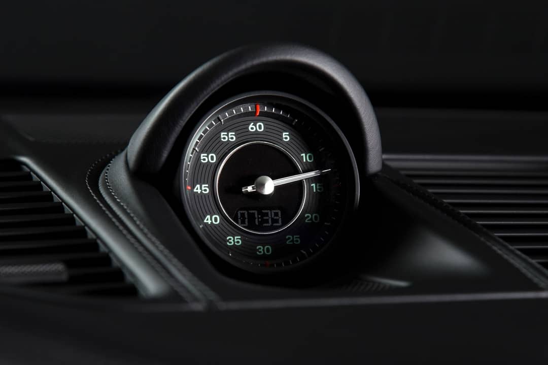 2025 Porsche 911 Turbo S — photo 8