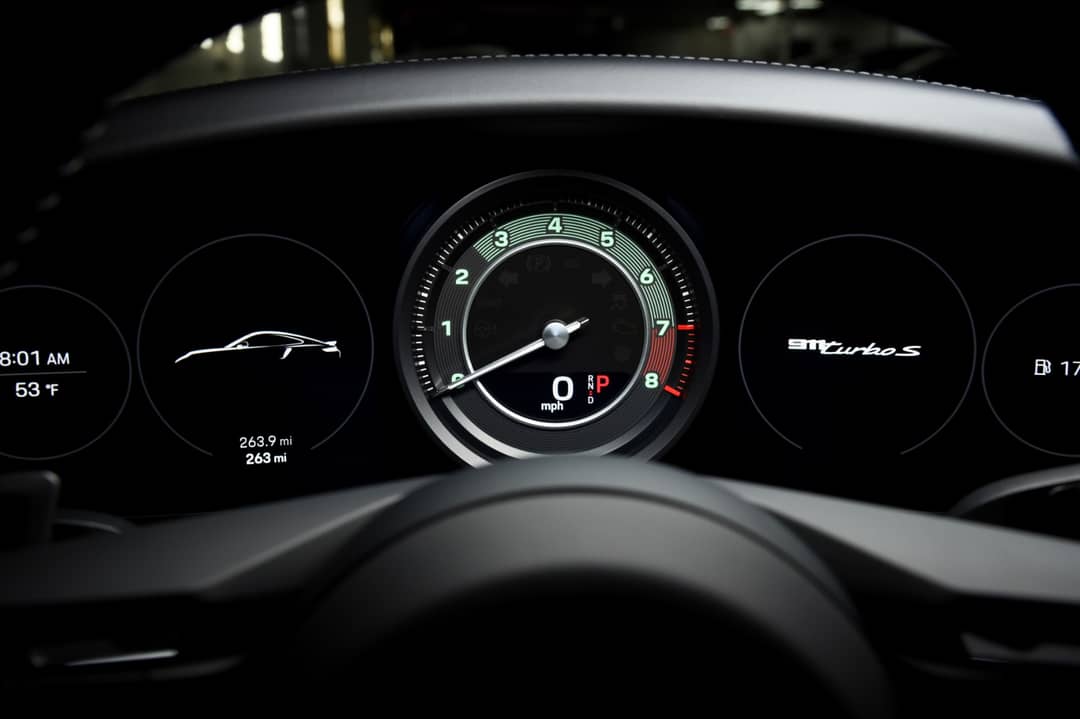 2025 Porsche 911 Turbo S — photo 9
